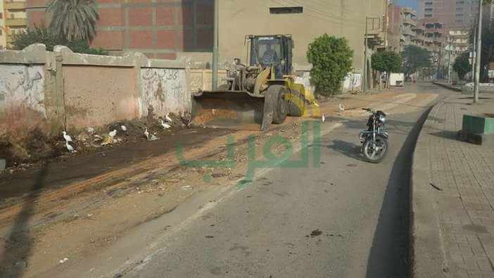 بالصور...حملة نظافة مكبرة بطوخ