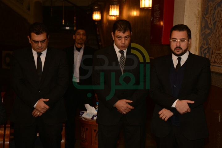 بالصور.. الفنانون فى عزاء محمود أبو زيد بالصور.. الفنانون فى عزاء محمود أبو زيد