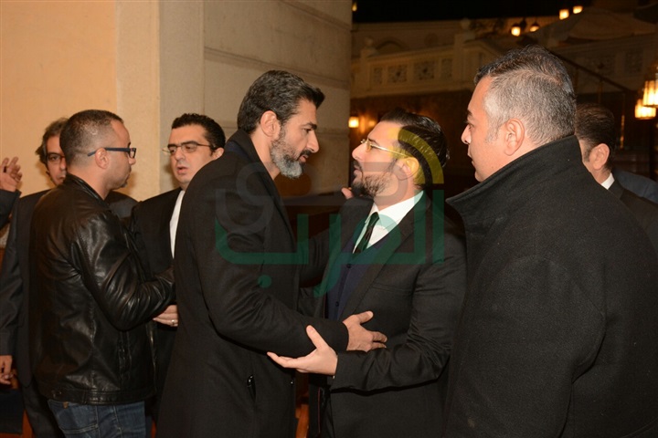 بالصور.. الفنانون فى عزاء محمود أبو زيد بالصور.. الفنانون فى عزاء محمود أبو زيد