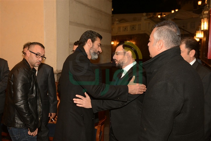 بالصور.. الفنانون فى عزاء محمود أبو زيد بالصور.. الفنانون فى عزاء محمود أبو زيد