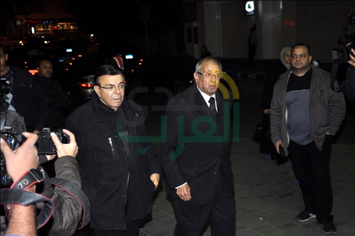 بالصور.. سمير صبرى والحلفاوي في عزاء زبيده ثروت