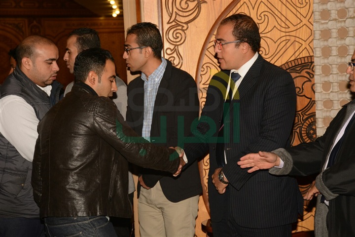 بالصور.. عمرو الليثي و رشوان توفيق و محمد فريد في عزاء احمد راتب
