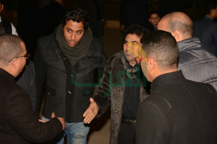 بالصور.. عمرو الليثي و رشوان توفيق و محمد فريد في عزاء احمد راتب