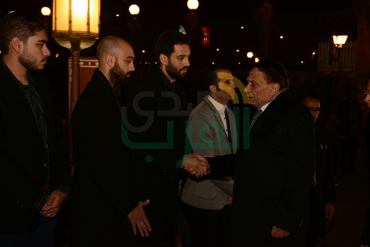 بالصور.. سمير صبرى والحلفاوي في عزاء زبيده ثروت