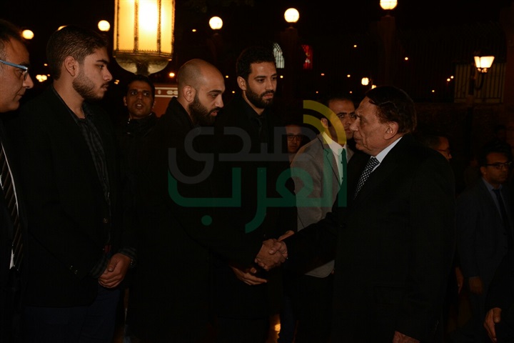 بالصور.. سمير صبرى والحلفاوي في عزاء زبيده ثروت