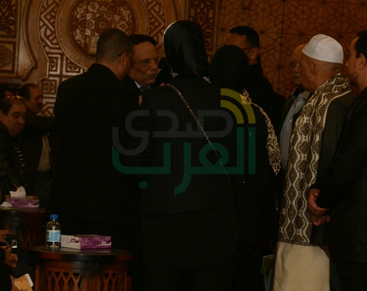 بالصور.. سمير صبرى والحلفاوي في عزاء زبيده ثروت