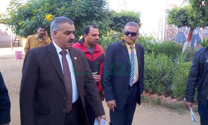 زيارة مفاجئة لوكيل تعليم القليوبية ومدير التعليم العام بمدارس كفر شكر