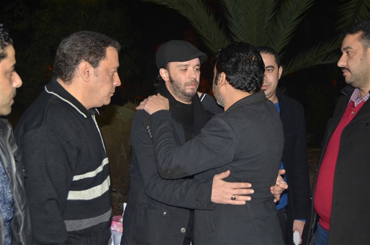 النجوم فى عزاء والدة ماهر عصام النجوم فى عزاء والدة ماهر عصام