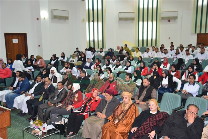شاهد.. جامعة الاسكندرية تقيم ندوة بعنوان " معا ضد الارهاب " بمطروح شاهد.. جامعة الاسكندرية تقيم ندوة بعنوان " معا ضد الارهاب " بمطروح