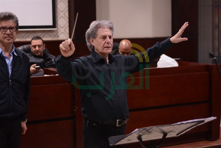 بالصور.. كواليس بروفة وليد توفيق و"كورال أطفال مصر" بالصور.. كواليس بروفة وليد توفيق و"كورال أطفال مصر"