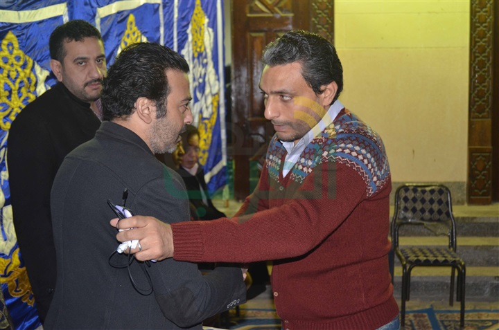 النجوم فى عزاء والدة ماهر عصام النجوم فى عزاء والدة ماهر عصام