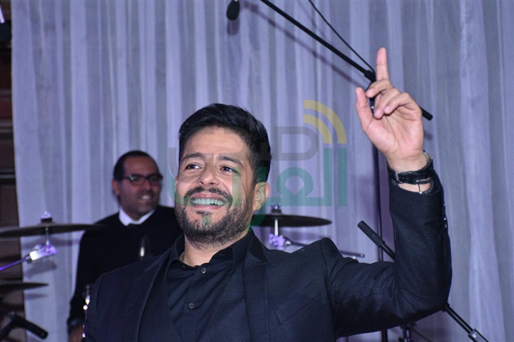 بالصور.. حماقى وبوسى يشعلون زفاف على ومى بحضور الزند بالصور.. حماقى وبوسى يشعلون زفاف على ومى بحضور الزند