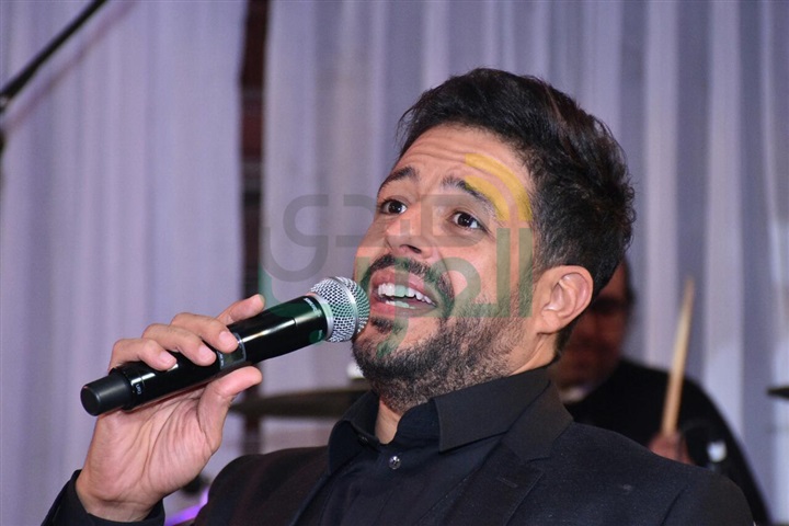 بالصور.. حماقى وبوسى يشعلون زفاف على ومى بحضور الزند بالصور.. حماقى وبوسى يشعلون زفاف على ومى بحضور الزند