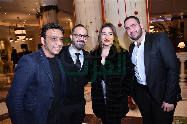 بالصور.. حماقى وبوسى يشعلون زفاف على ومى بحضور الزند بالصور.. حماقى وبوسى يشعلون زفاف على ومى بحضور الزند