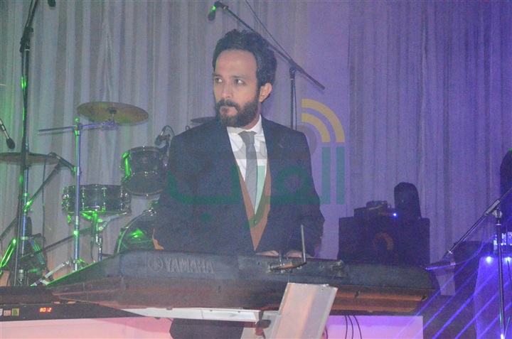 بالصور.. حماقى وبوسى يشعلون زفاف على ومى بحضور الزند بالصور.. حماقى وبوسى يشعلون زفاف على ومى بحضور الزند
