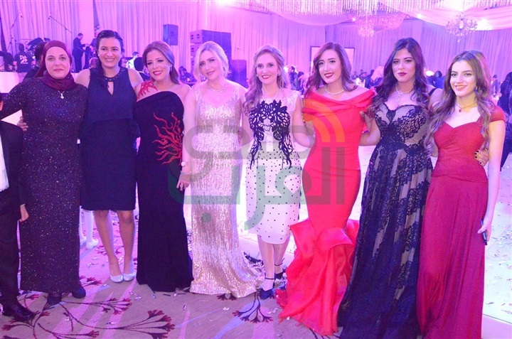 بالصور.. حماقى وبوسى يشعلون زفاف على ومى بحضور الزند بالصور.. حماقى وبوسى يشعلون زفاف على ومى بحضور الزند