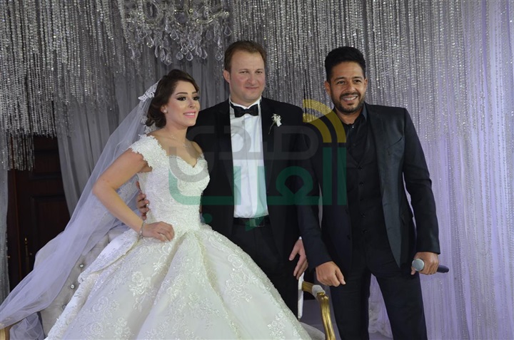 بالصور.. حماقى وبوسى يشعلون زفاف على ومى بحضور الزند بالصور.. حماقى وبوسى يشعلون زفاف على ومى بحضور الزند