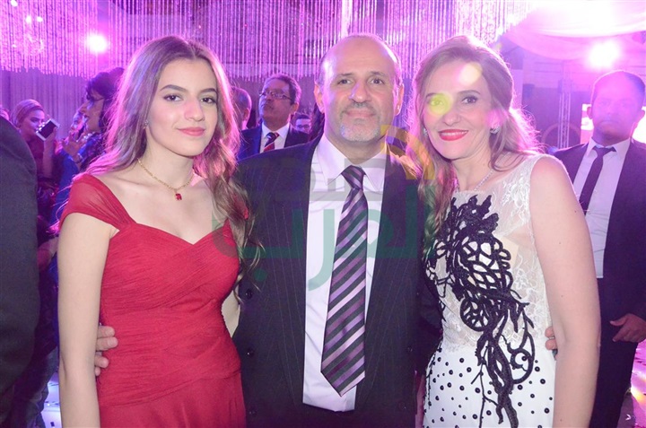 بالصور.. حماقى وبوسى يشعلون زفاف على ومى بحضور الزند بالصور.. حماقى وبوسى يشعلون زفاف على ومى بحضور الزند