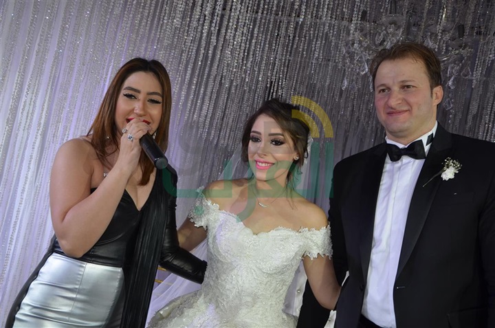 بالصور.. حماقى وبوسى يشعلون زفاف على ومى بحضور الزند بالصور.. حماقى وبوسى يشعلون زفاف على ومى بحضور الزند