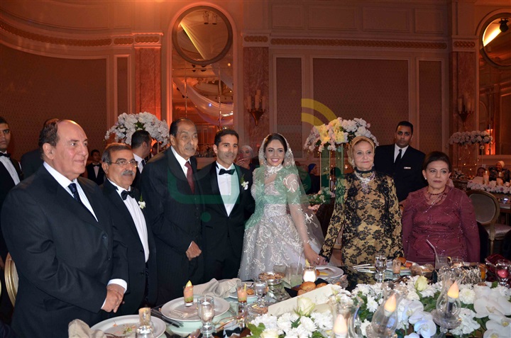 بالصور .. عمرو دياب يشعل زفاف هشام أبو درة بالصور .. عمرو دياب يشعل زفاف هشام أبو درة