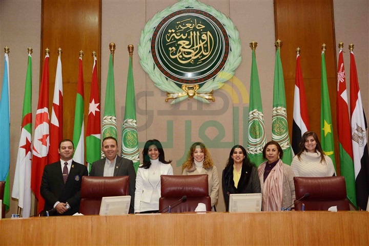 بالصور.. بروتوكول تعاون لخدمة الشباب والبيئة فى الجامعة العربية