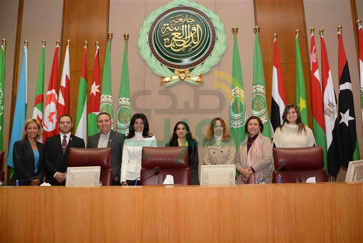 بالصور.. بروتوكول تعاون لخدمة الشباب والبيئة فى الجامعة العربية