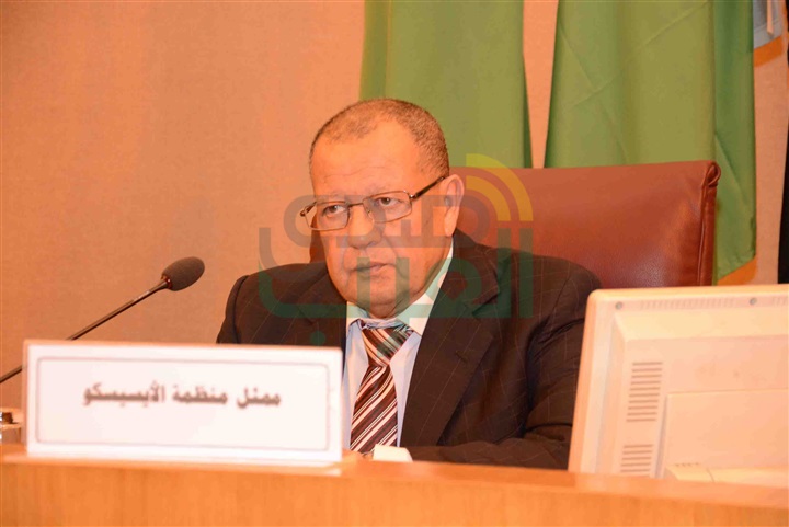 بالصور.. بروتوكول تعاون لخدمة الشباب والبيئة فى الجامعة العربية