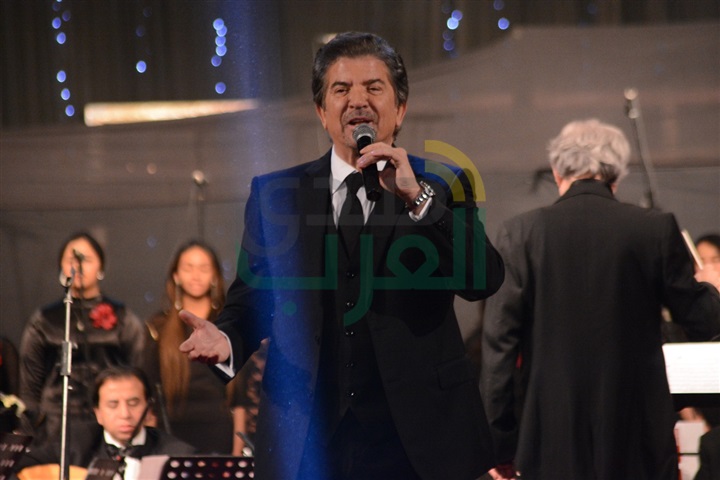 بالصور.. وليد توفيق يختتم حفله الغنائي بـ"عمار يامصر عمار" بالصور.. وليد توفيق يختتم حفله الغنائي بـ"عمار يامصر عمار"