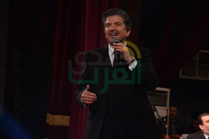 بالصور.. وليد توفيق يختتم حفله الغنائي بـ"عمار يامصر عمار" بالصور.. وليد توفيق يختتم حفله الغنائي بـ"عمار يامصر عمار"