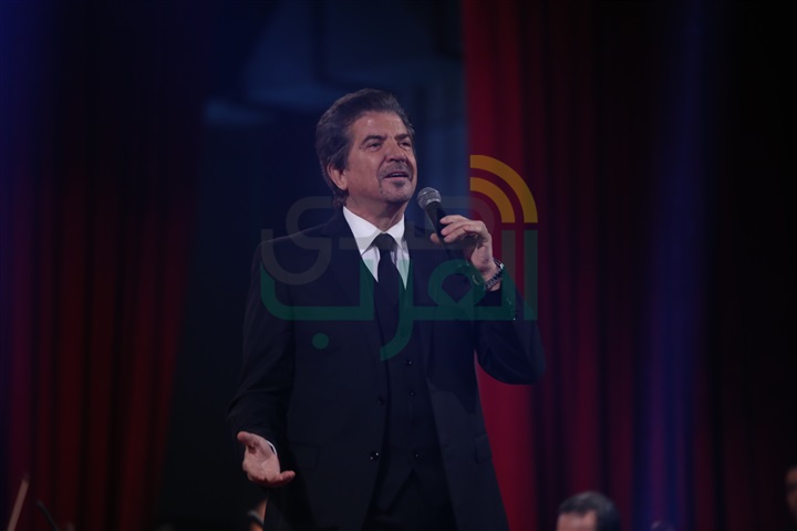 بالصور.. وليد توفيق يختتم حفله الغنائي بـ"عمار يامصر عمار" بالصور.. وليد توفيق يختتم حفله الغنائي بـ"عمار يامصر عمار"