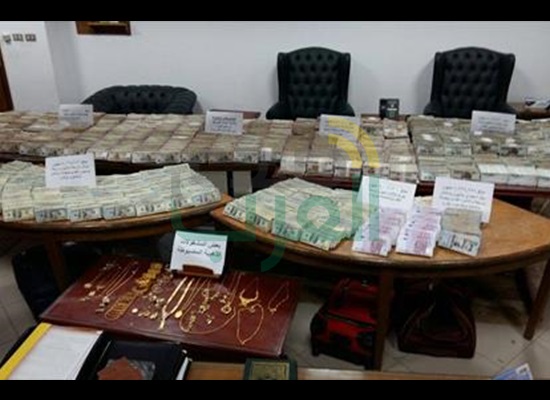 تعرف على الموظف الكبير "المرتشى"