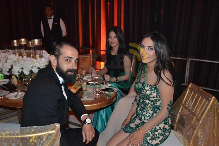 بالصور.. نجوم الفن يحتفلون بزفاف الفنانة التونسية ساندي بالصور.. نجوم الفن يحتفلون بزفاف الفنانة التونسية ساندي