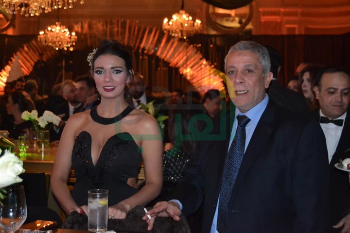 بالصور.. نجوم الفن يحتفلون بزفاف الفنانة التونسية ساندي بالصور.. نجوم الفن يحتفلون بزفاف الفنانة التونسية ساندي