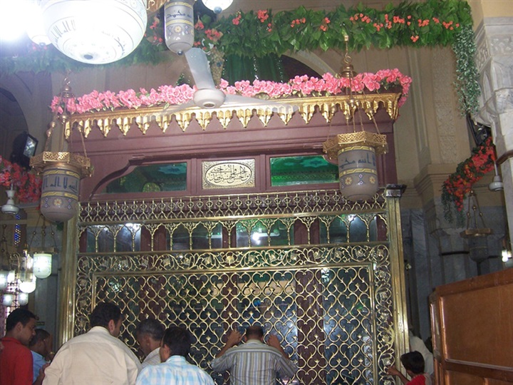 الإمام زيد بن سيدنا علي زين العابدين بن سيدنا الحسين رضي الله عنهم ، ومشهد رأسه الشريف بمصر - القاهرة .. الإمام زيد بن سيدنا علي زين العابدين بن سيدنا الحسين رضي الله عنهم ، ومشهد رأسه الشريف بمصر - القاهرة ..