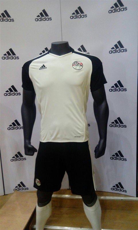 بالصور .. " تى شيرت " المنتخب الجديد المشارك فى أمم افريقيا