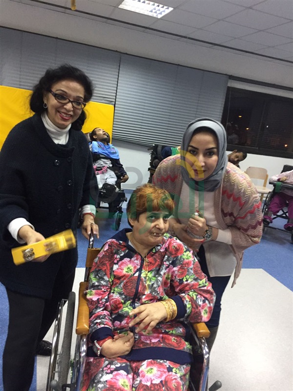 بالصور.. الشيخة أمنية الصباح تزور ذوى الاحتياجات الخاصة