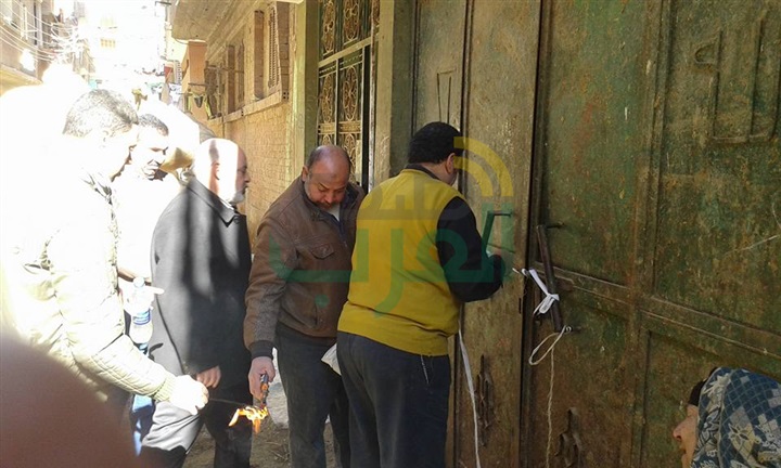 بالصور.. غلق 4 حظائر وثلاجة تخزين مخالفة للشروط البيئية بطوخ