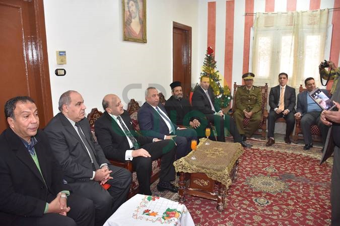 محافظ الشرقية يُهنئ الأقباط بعيد الميلاد المجيد