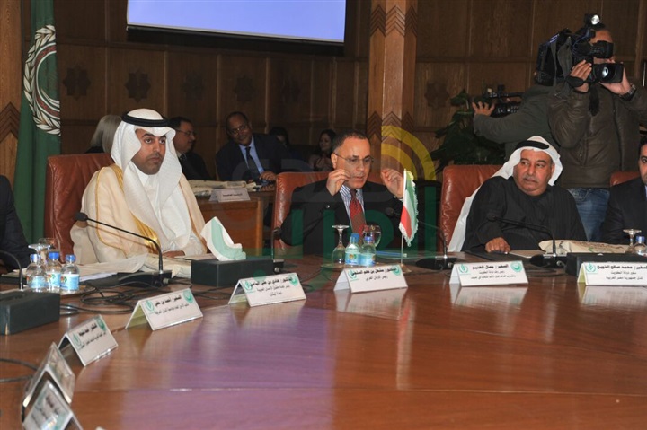 السفير الغنيم  دستور الكويت عزز الديمقراطيه وحقوق الانسان