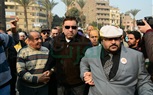  وصول معتز الدمرادش وزوجته للصلاة على 