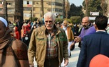  وصول معتز الدمرادش وزوجته للصلاة على 