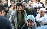  وصول معتز الدمرادش وزوجته للصلاة على 