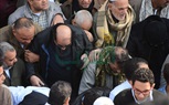  وصول معتز الدمرادش وزوجته للصلاة على 