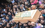  وصول معتز الدمرادش وزوجته للصلاة على 