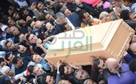  وصول معتز الدمرادش وزوجته للصلاة على 