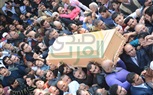  وصول معتز الدمرادش وزوجته للصلاة على 