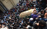  وصول معتز الدمرادش وزوجته للصلاة على 