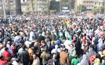  وصول معتز الدمرادش وزوجته للصلاة على 