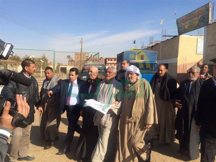 بالصور.. الكفن ينهى خصومة ثأرية بين عائلتين فى الجيزة