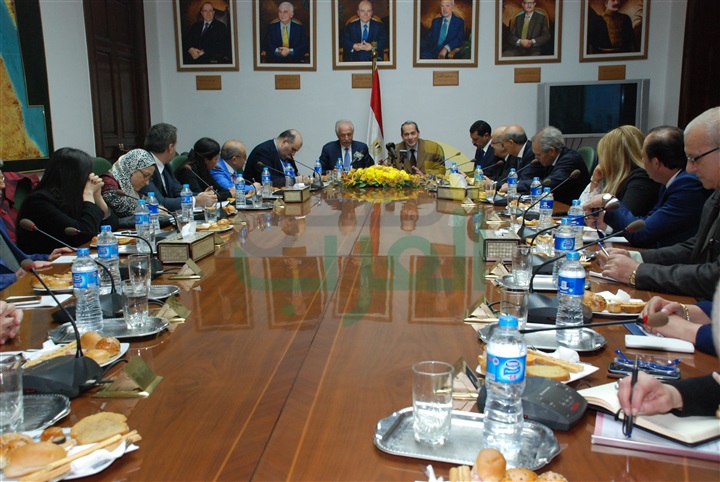 وزير الزراعة يلتقي نظيره اللبناني لبحث توطيد سبل التعاون المشترك